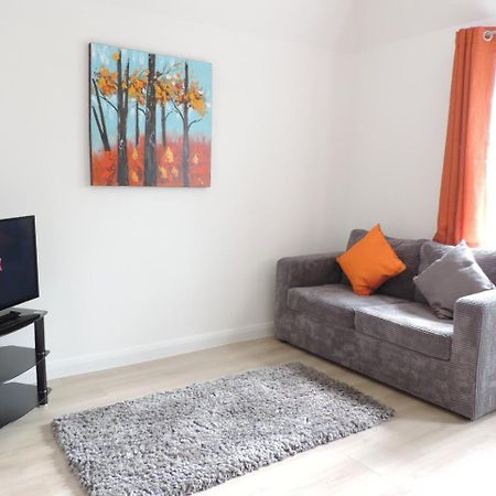 بيتربرو Park House - City Centre Apartment المظهر الخارجي الصورة