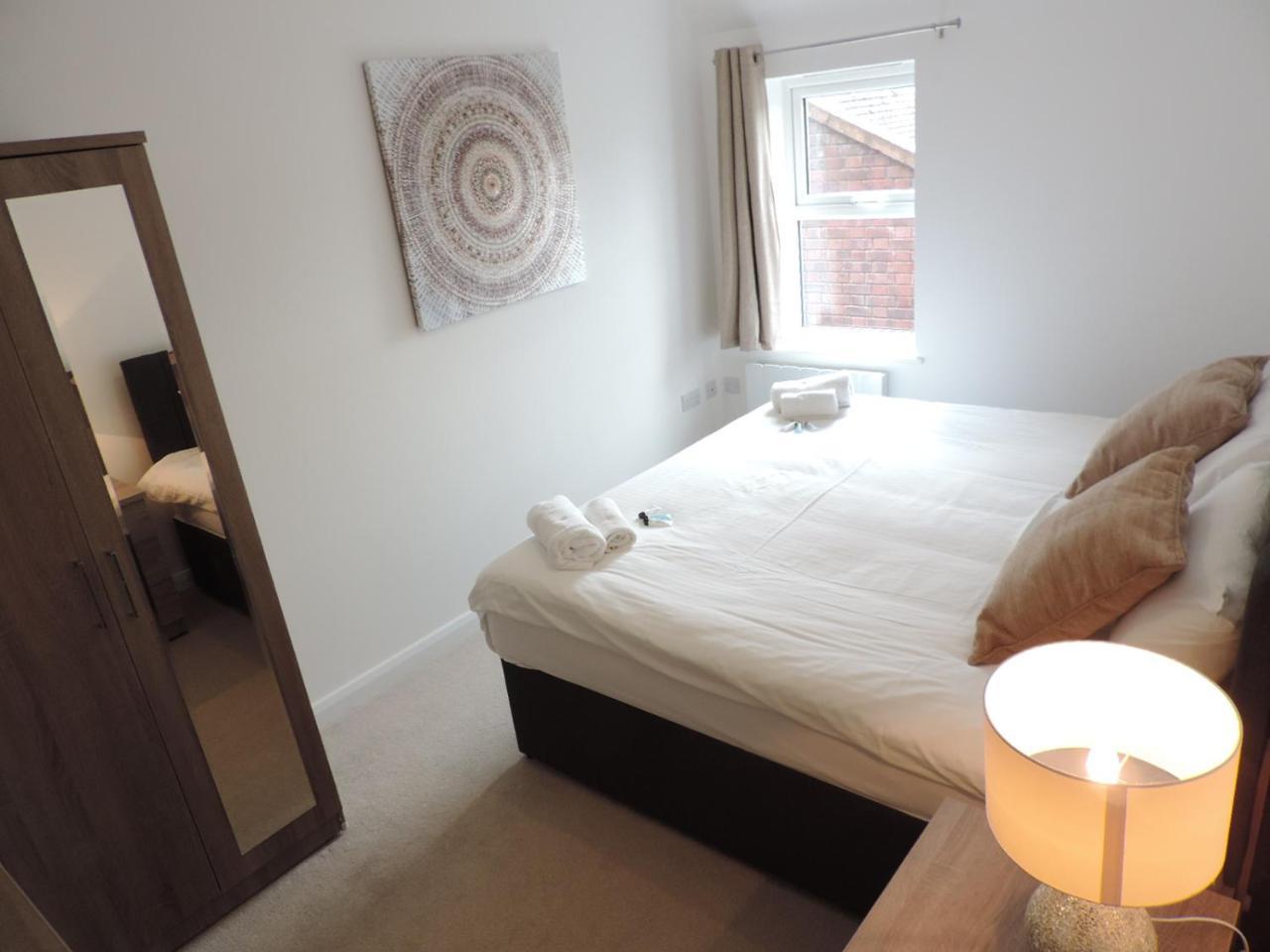 بيتربرو Park House - City Centre Apartment المظهر الخارجي الصورة