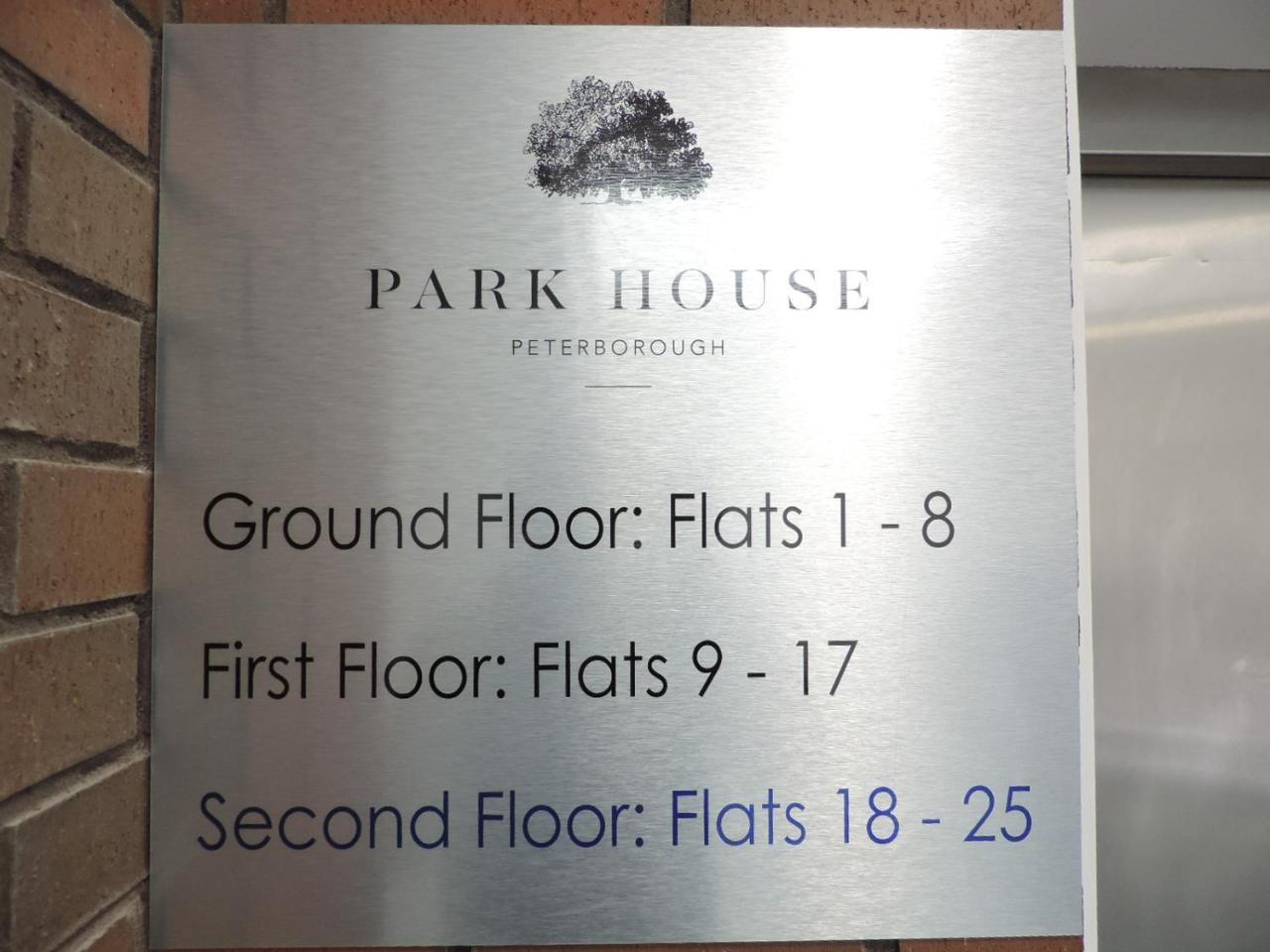 بيتربرو Park House - City Centre Apartment المظهر الخارجي الصورة